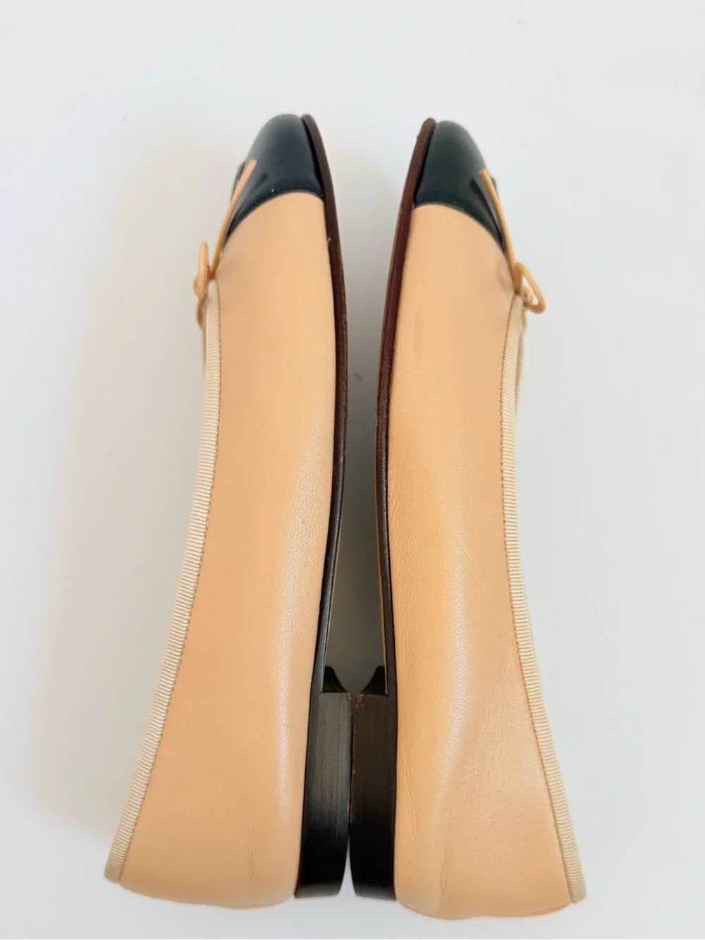 CHANEL Beige Black Cap Toe CC Logo Ballet Flats Lambskin Leather Shoes EU 38